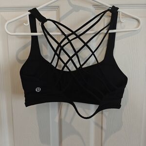 LULULEMON Free To Be Wild Light Support Sports Bra